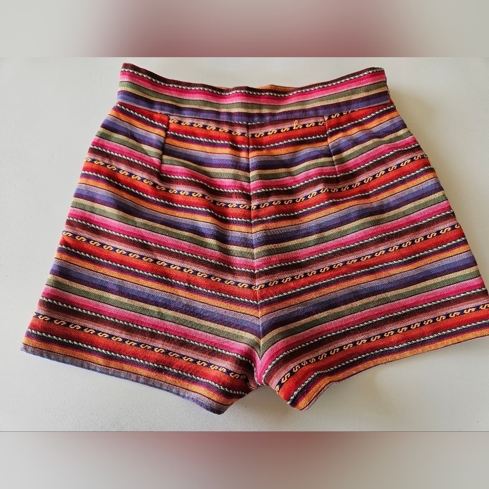 Colorful short zipper